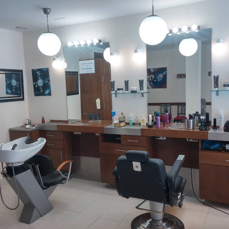 Jeyfer Peluquería de hombre en Carabanchel